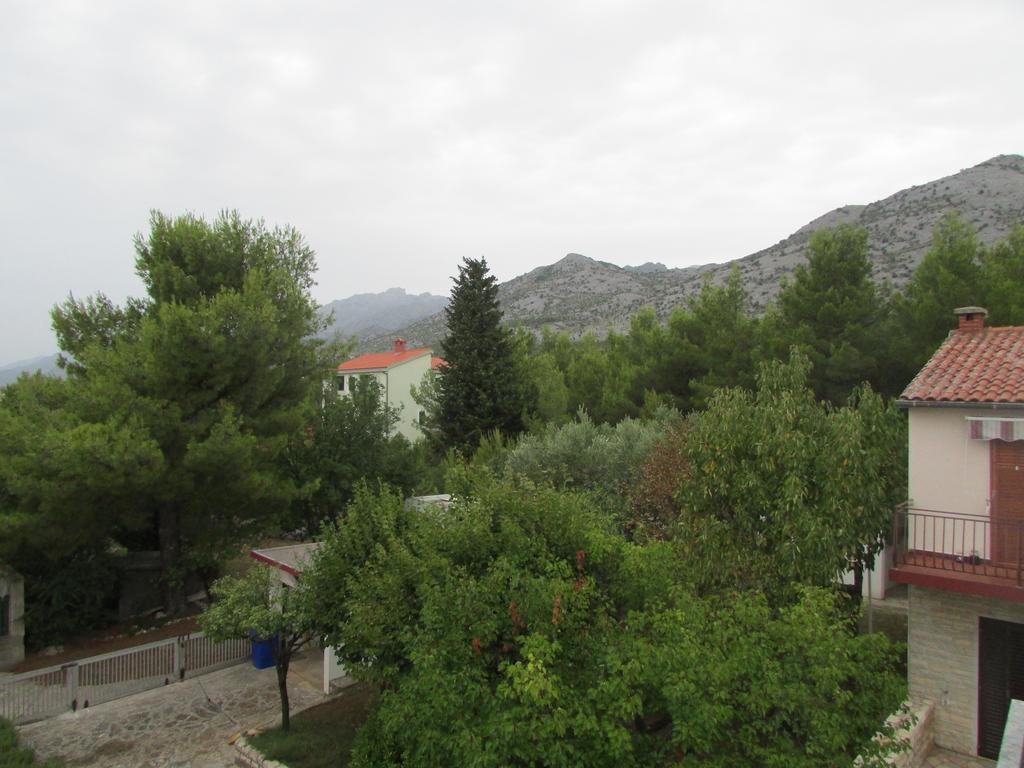 Apartmani I Sobe Grga Starigrad Paklenica Bilik gambar