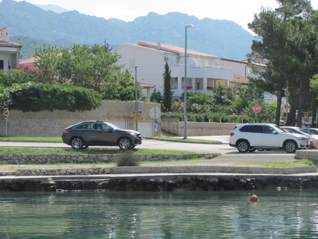 Apartmani I Sobe Grga Starigrad Paklenica Luaran gambar