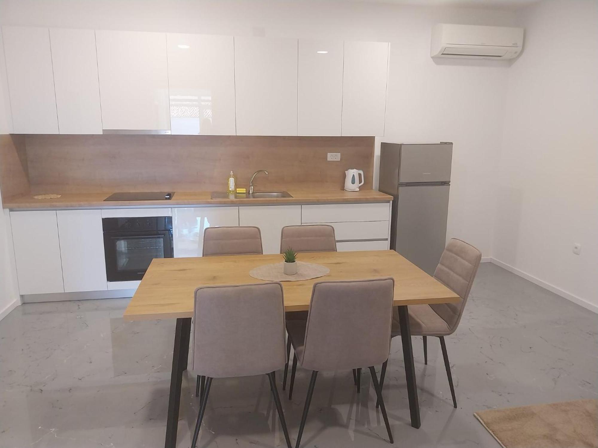 Apartmani I Sobe Grga Starigrad Paklenica Luaran gambar