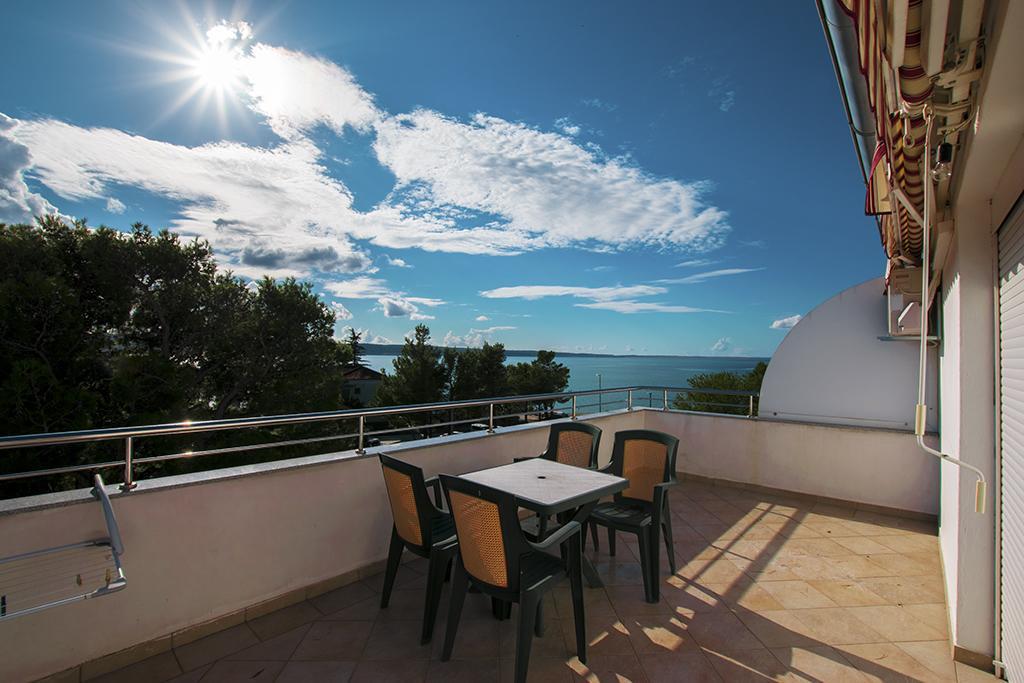 Apartmani I Sobe Grga Starigrad Paklenica Luaran gambar