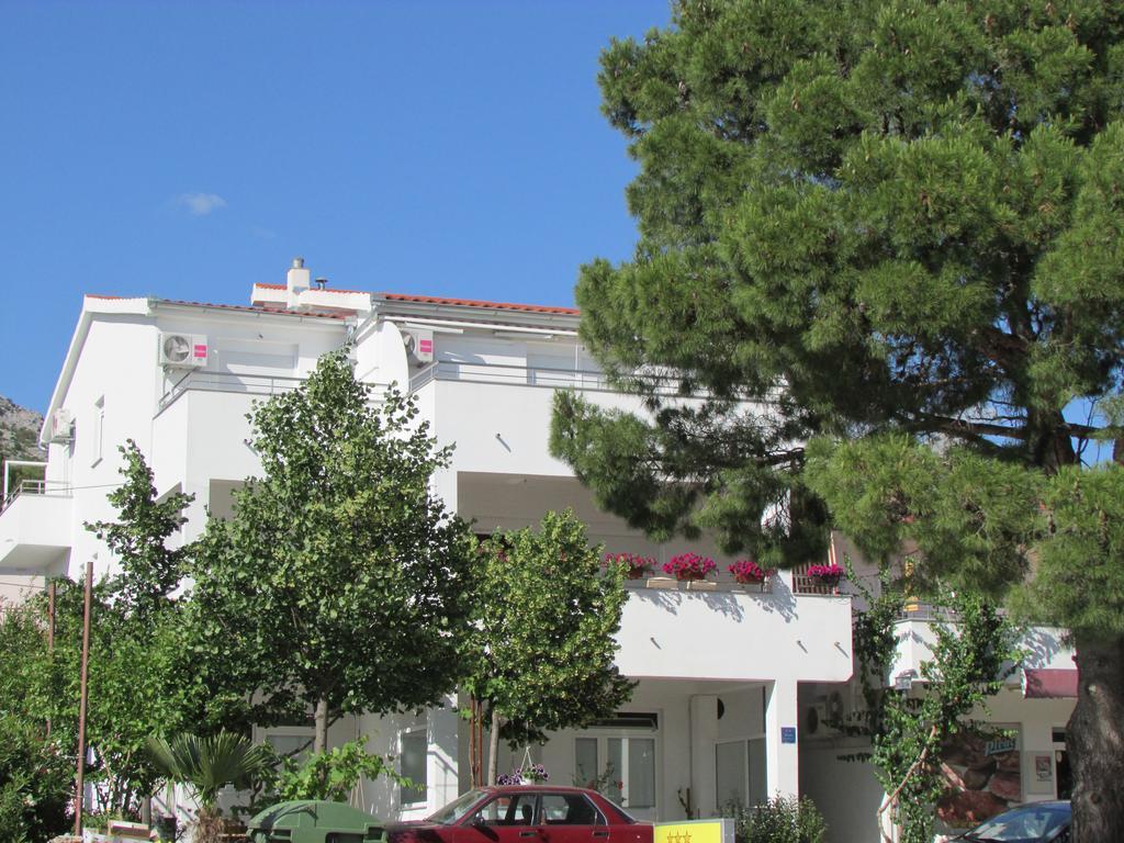 Apartmani I Sobe Grga Starigrad Paklenica Luaran gambar