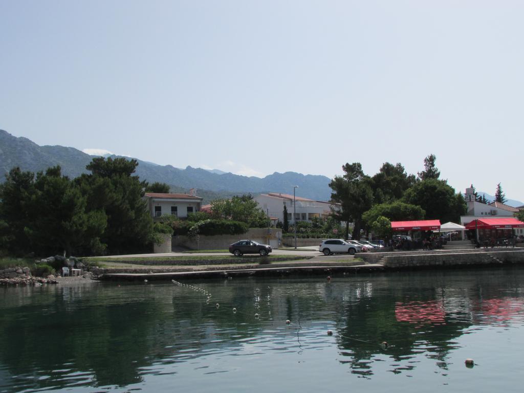 Apartmani I Sobe Grga Starigrad Paklenica Luaran gambar